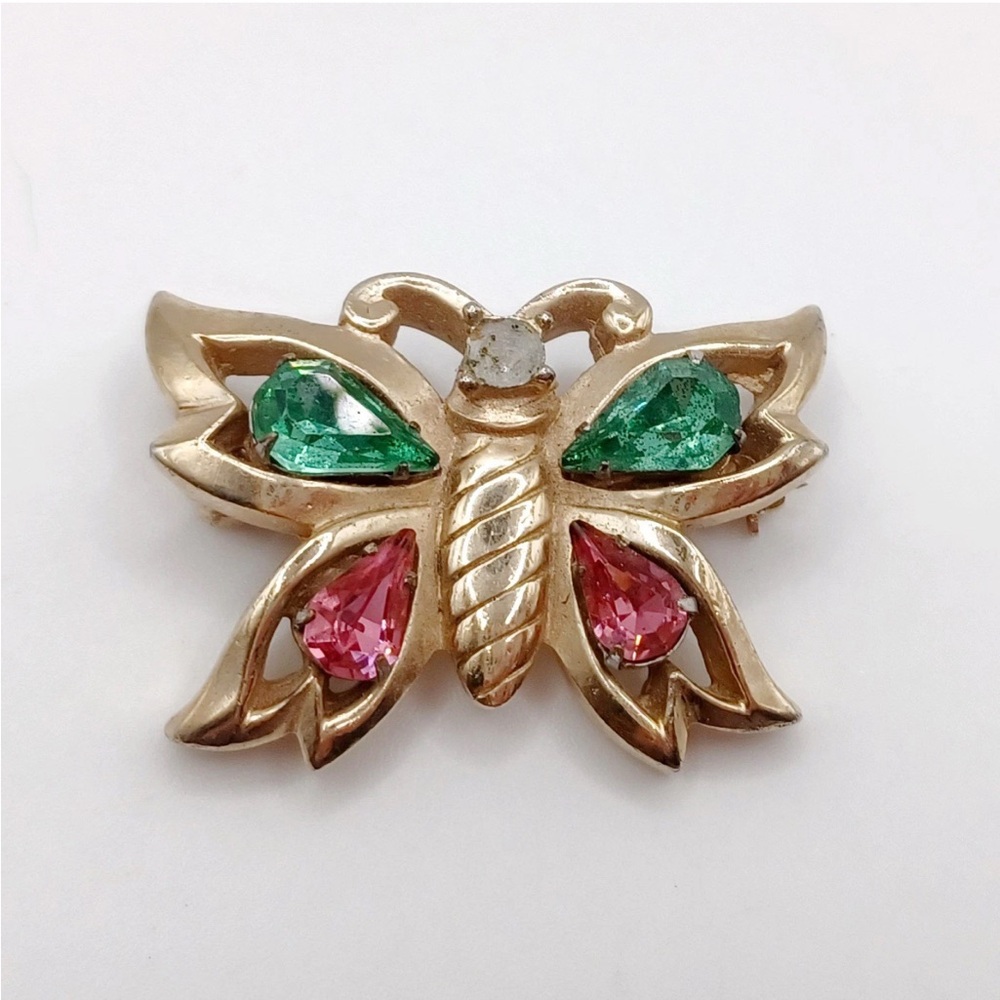 Whimsical Vintage 1920’s C Clasp close Gold Butterfly Brooch Green Pink Gemstone
